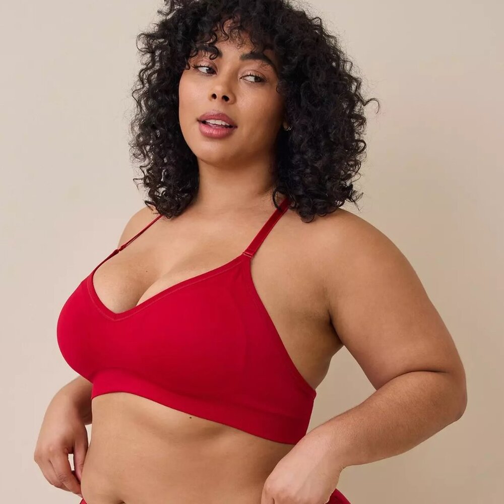 Torrid Size 2 Lightly Padded Red Lace Wireless Racerback Bralette